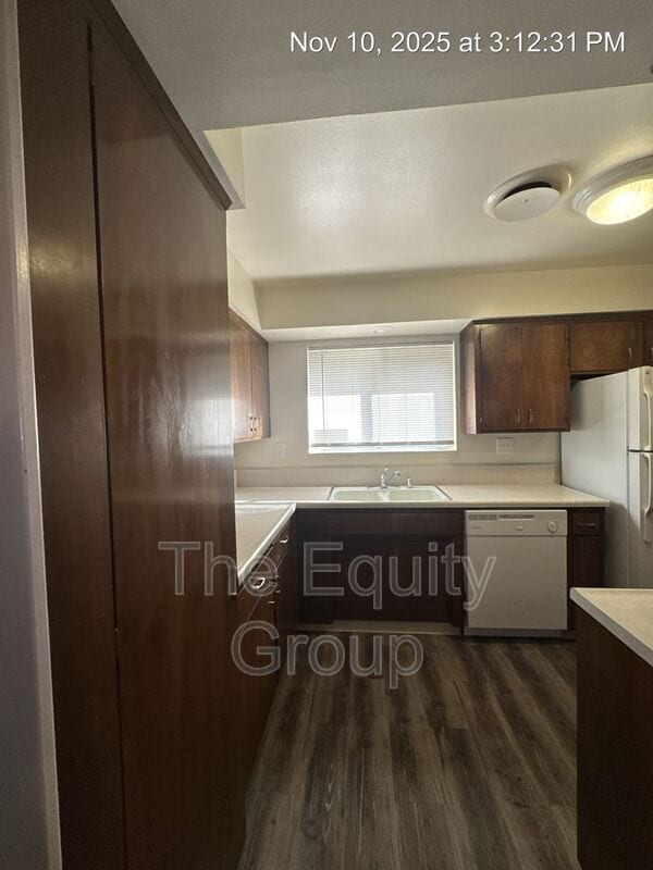 Building Photo - 332 N Westfield St