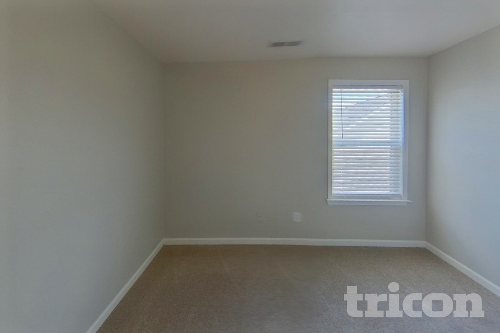 Building Photo - 527 W Saddletree Dr