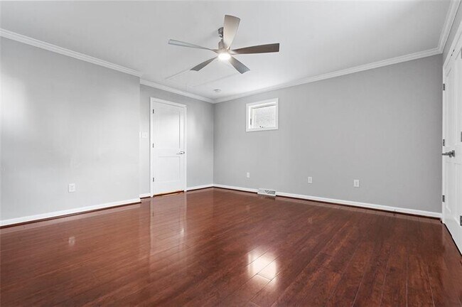 Building Photo - 715 Filbert St