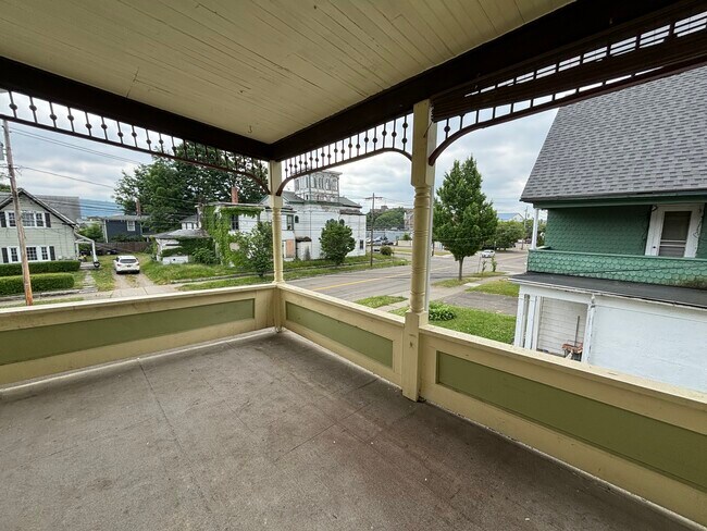 Building Photo - 357 College Ave