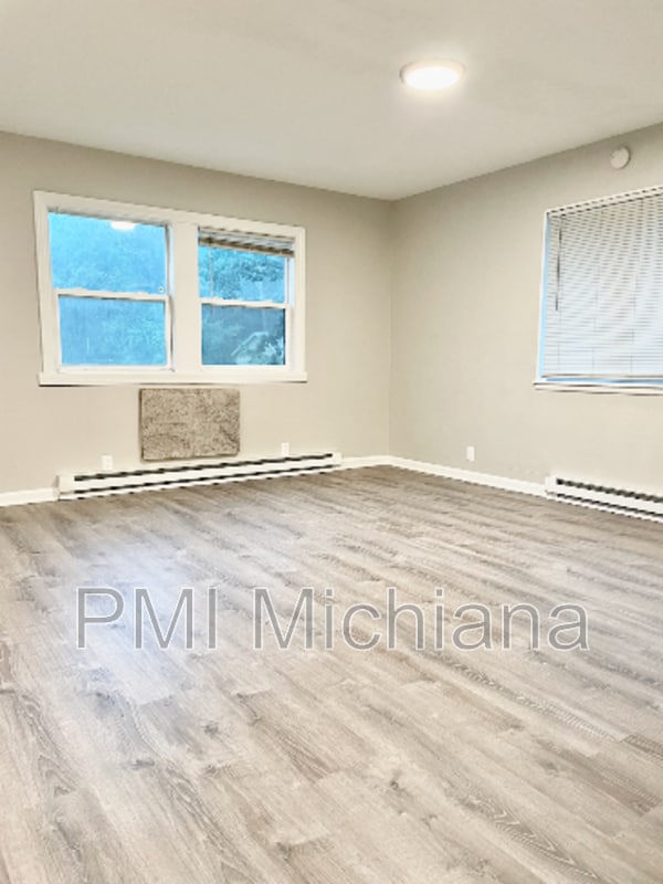 Building Photo - 2261 N Johnson St