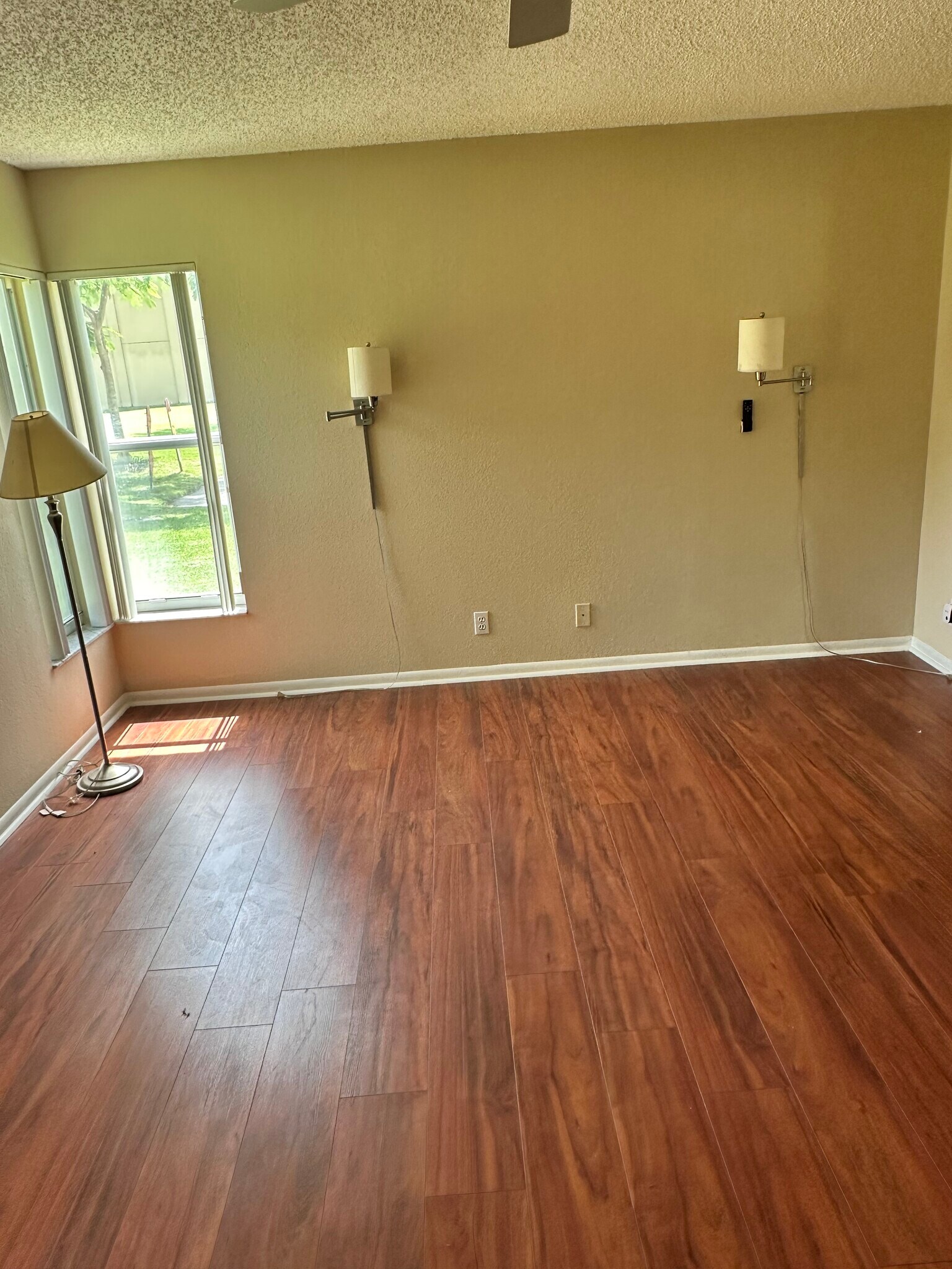 Master Bedroom - 8108 Summer Shores Dr