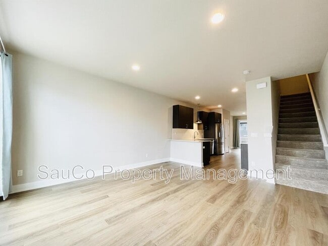 Building Photo - 17153 SW Woodpecker Ln