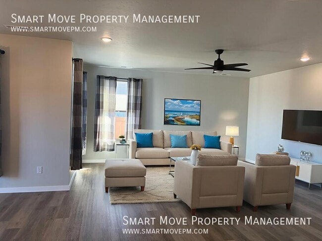 Building Photo - 10000 W La Jolla Dr