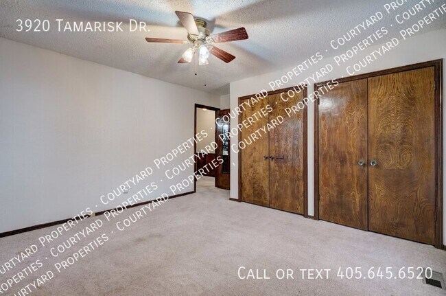 Building Photo - 3920 Tamarisk Dr