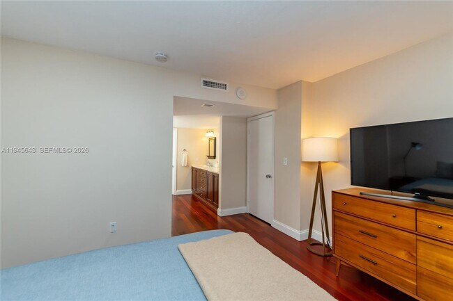 Building Photo - 199 Ocean Ln Dr