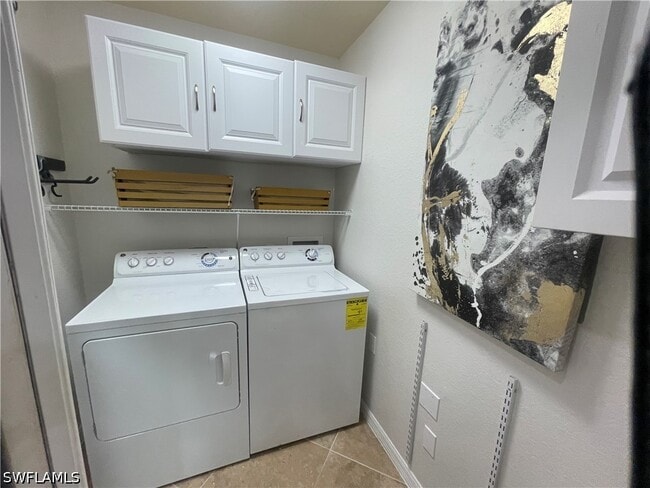 Building Photo - 9727 Acqua Ct
