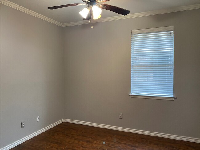 Building Photo - 5602 Walkabout Way