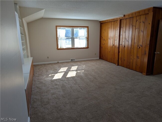 Building Photo - 703 Avondale St