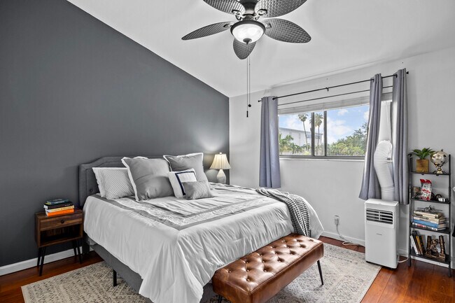 Building Photo - 15 Vía De Casas Sur