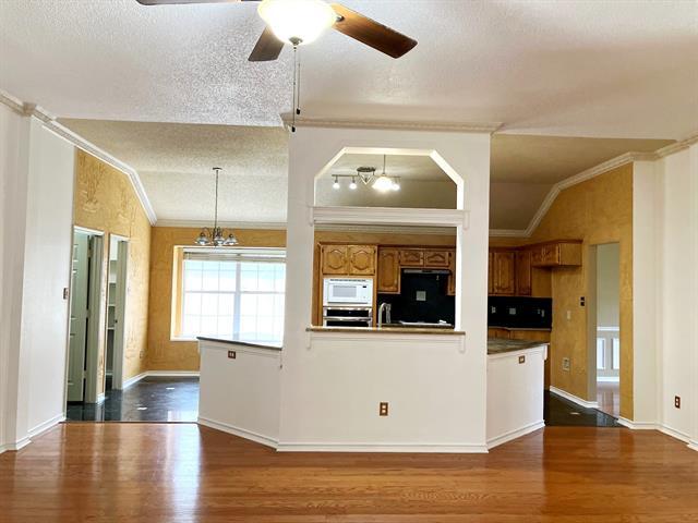 Building Photo - 3711 Blossom Dr