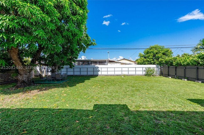 Building Photo - 1020 SW 73rd Pl