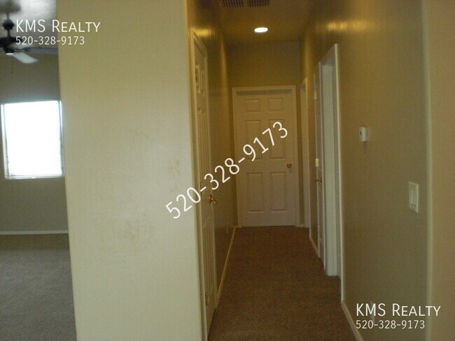 Building Photo - 6735 S Via Molino De Viento