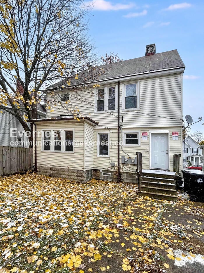 Building Photo - 1334 W 89th St