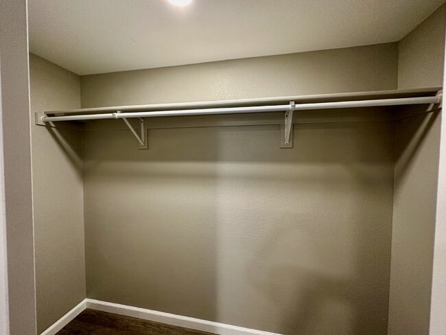 Building Photo - Charming 2-Bedroom Basement Unit with Private Yard – Flat-Rate Utilities!