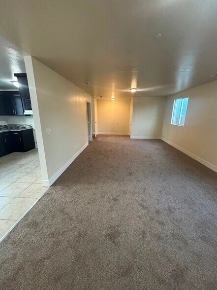 Building Photo - 232 W 91st St