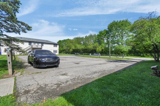 Building Photo - 2583 Red Rock Blvd