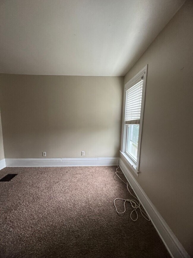 Building Photo - Village of Carthage 3/4 Bedroom / 1.5 Bath...