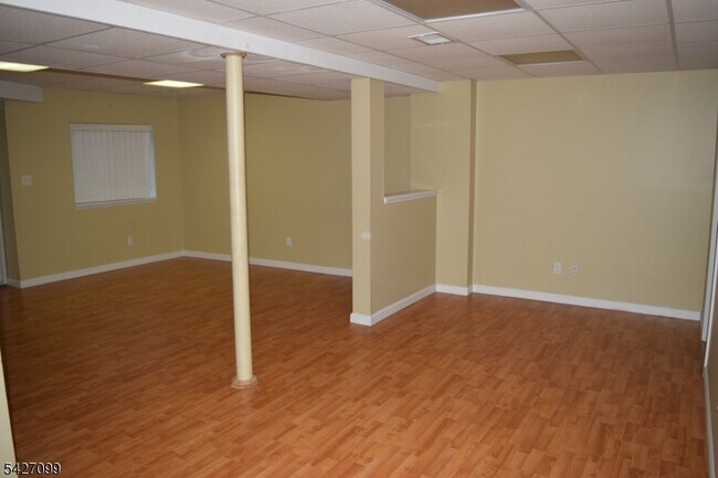 Building Photo - 223 Emily Pl
