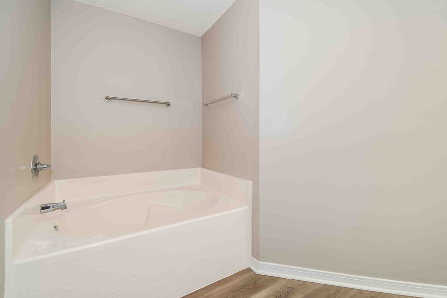 Building Photo - 2667 Fernleaf Dr