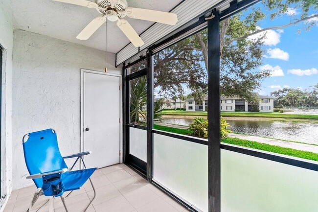 Building Photo - 1001 Sabal Ridge Cir