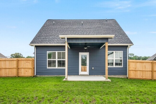 Building Photo - Beautiful Single Family Home