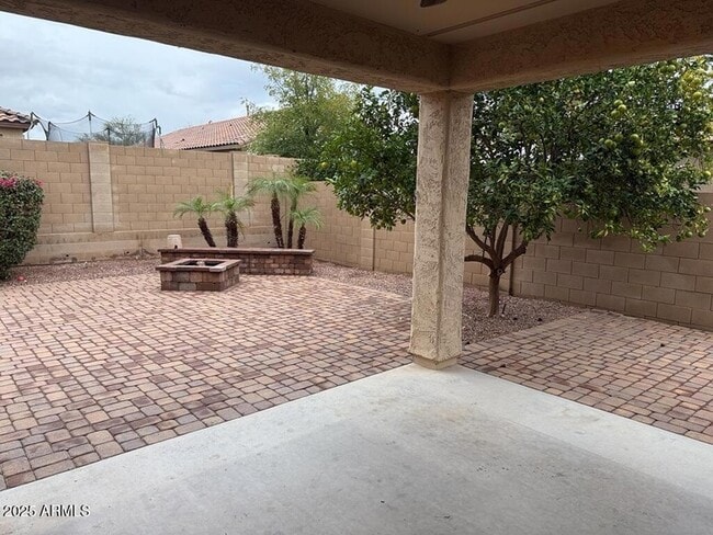 Building Photo - 17550 W Buckhorn Trl