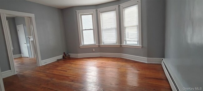 Building Photo - 104 Winnikee Ave