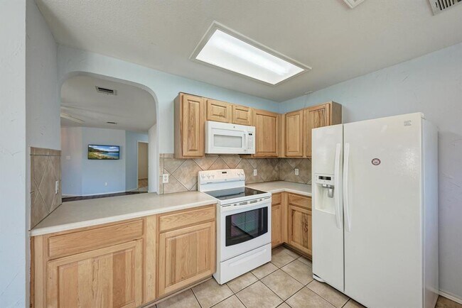 Building Photo - 1201 Sheltie Ln