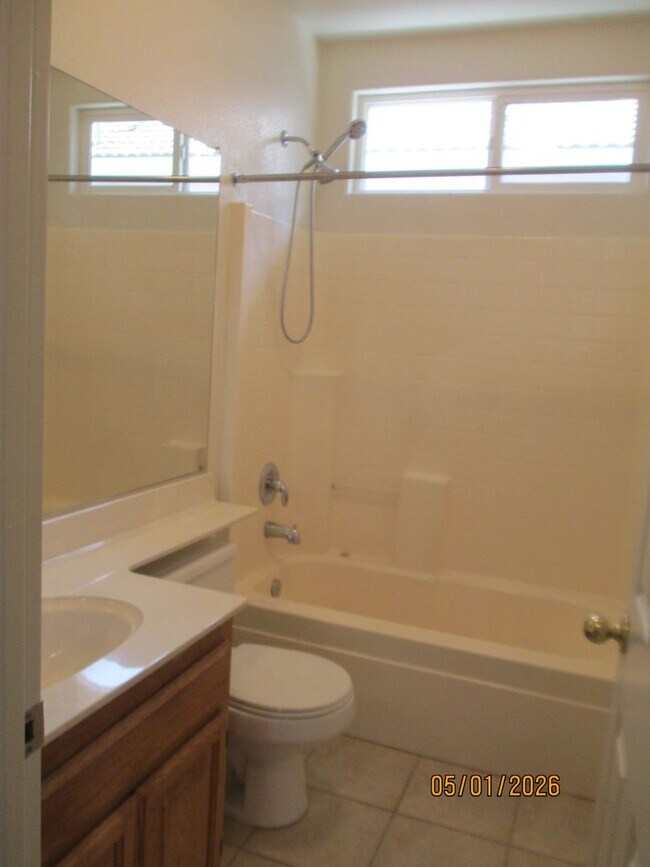 Building Photo - Beautiful Roseville home near Galleria