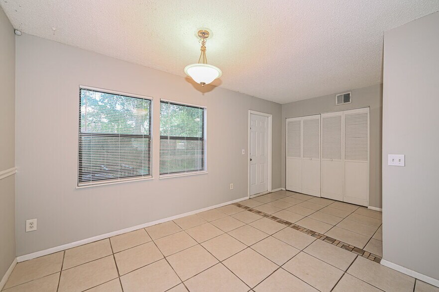 Building Photo - 9359 Genna Trace Trail