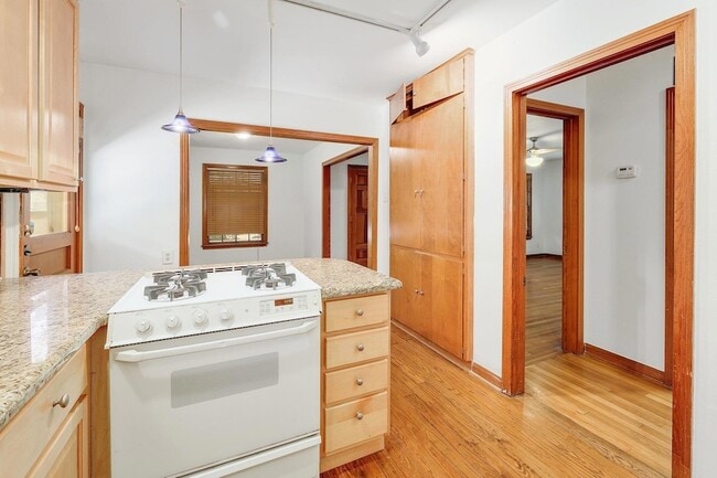 Building Photo - 1205 Palo Duro Rd