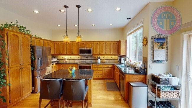 Building Photo - Gorgeous Single Level Home in Sought After...
