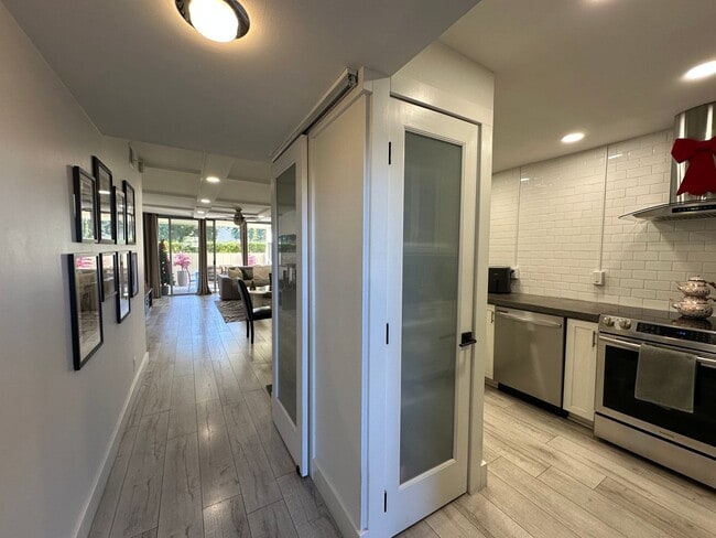 Building Photo - ALL UTILITIES INCLUDED | MOVE-IN READY | $500 OFF FIRST MONTH | AGENT BONUS