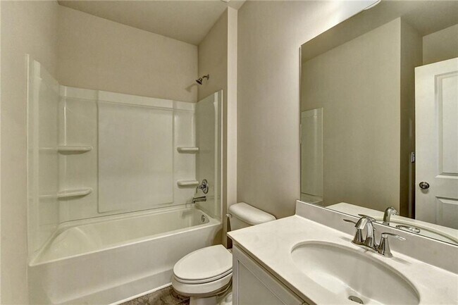 Building Photo - 354 Paxton LN