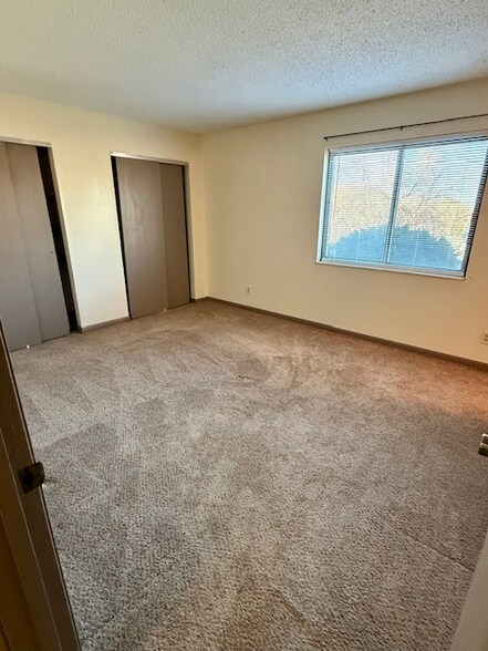 Building Photo - 40 Providence Dr