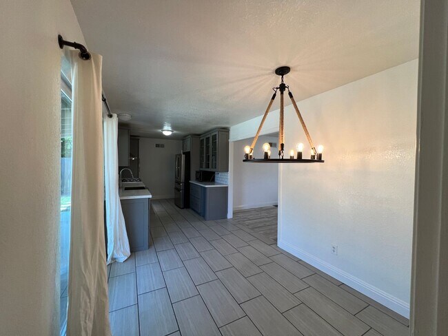 Building Photo - 5753 Mohican Dr