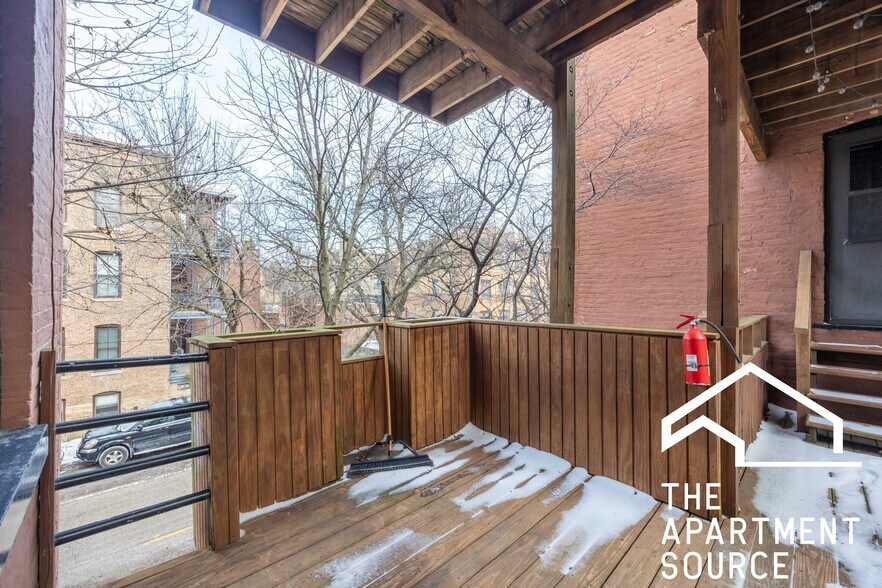 Building Photo - 2059 N Clifton Ave