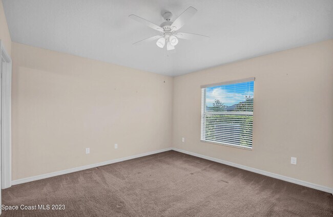 Building Photo - 3496 Bancroft Dr