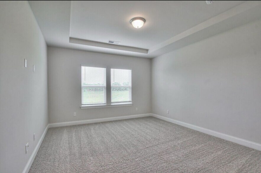 Building Photo - 1095 Holland Ridge Way