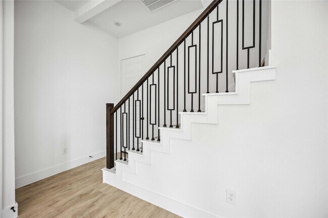 Building Photo - 8103 Calhoun Rd