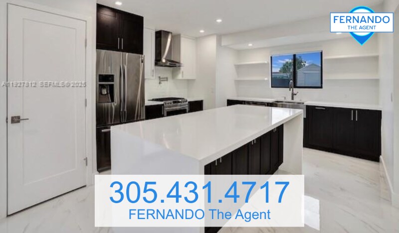 Building Photo - 7881 Hope St