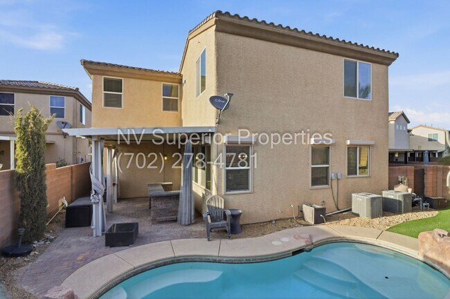 Building Photo - NW!! 4 Bedrooms!!! One Bedroom Down!!  Pool!!! Tankless Hot Water Heater!! Court yard at entrance...