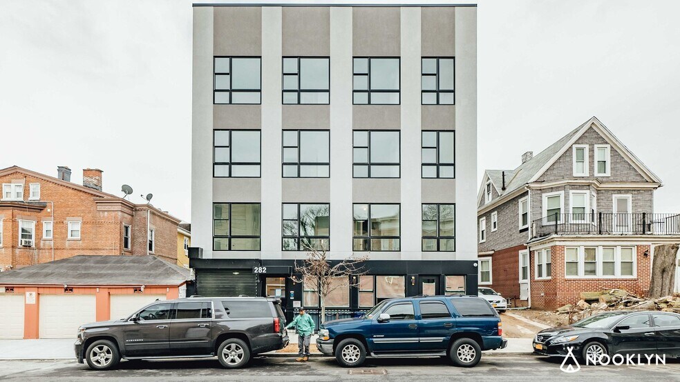 Building Photo - 282 E 32nd St