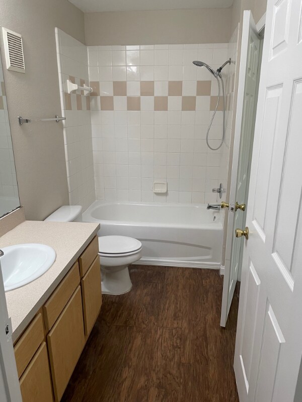 Building Photo - 6512 Swissco Dr