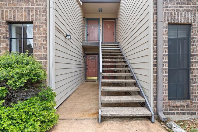 Building Photo - 4159 Steck Ave