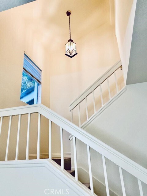 Building Photo - 39 Goldenrod