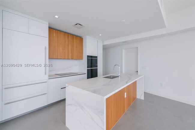 Building Photo - 1400 Biscayne Blvd