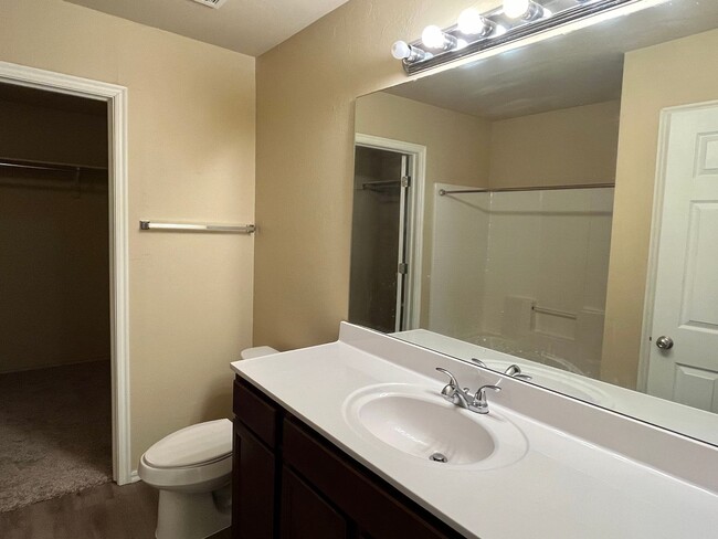 Building Photo - Wonderful 3 Bed 2 Bath Home in Moore
