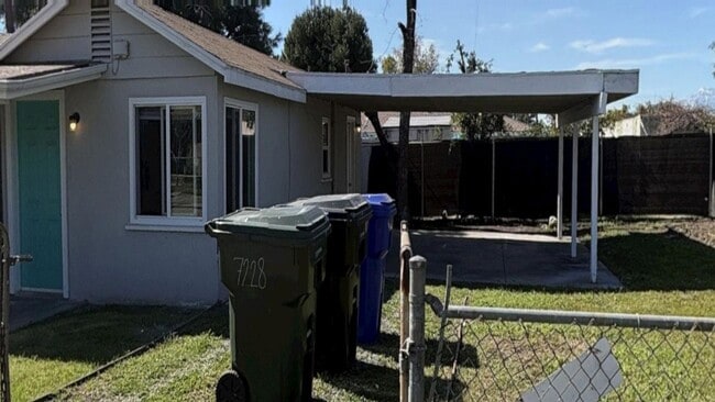 Building Photo - 7228 San Francisco St